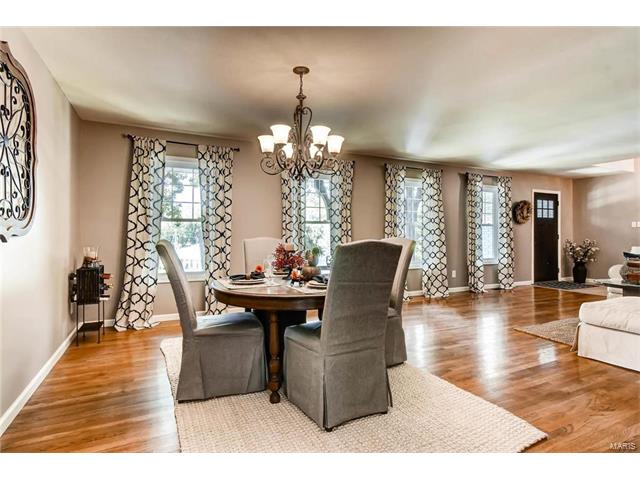242 Ashbourne Dr, Ballwin, MO 63011 photo 6