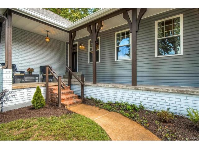 242 Ashbourne Dr, Ballwin, MO 63011 photo 3