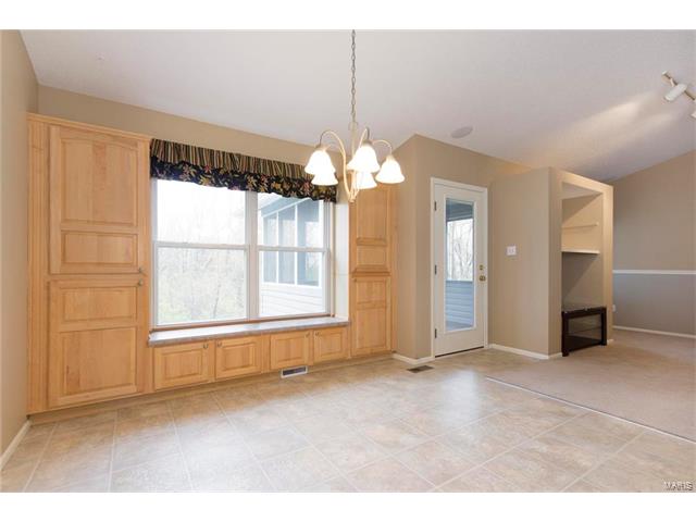 3047 Bromley Dr, O'fallon, MO 63368 photo 10