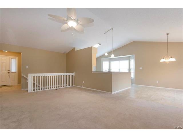 3047 Bromley Dr, O'fallon, MO 63368 photo 7