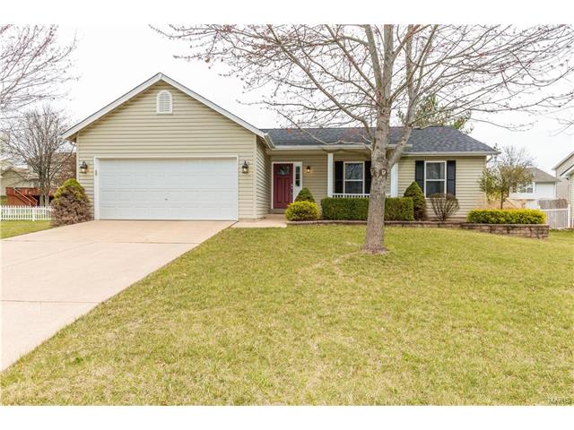10 Bay Hl, St Peters, MO 63366 photo 1