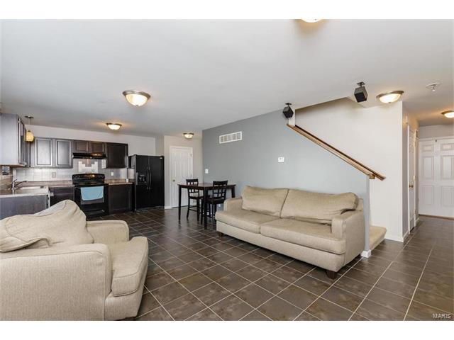 425 Spring Trce, O'fallon, MO 63368 photo 3