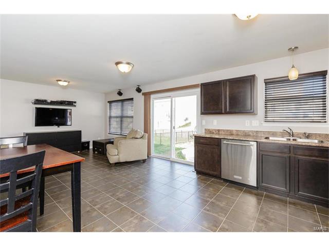 425 Spring Trce, O'fallon, MO 63368 photo 11