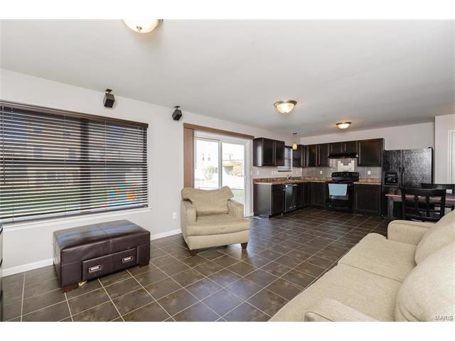 425 Spring Trce, O'fallon, MO 63368 photo 2