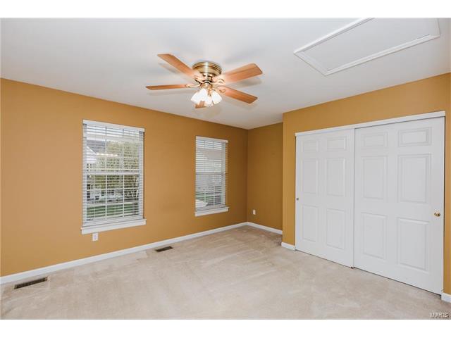614 Crown Pointe Estates Ct, Ballwin, MO 63021 photo 15
