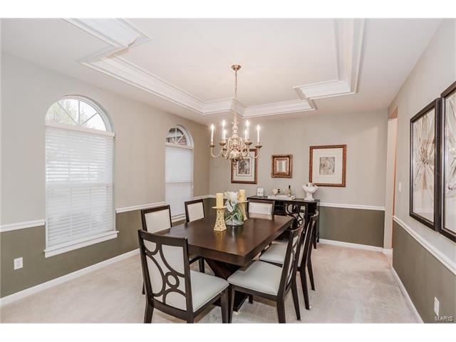 614 Crown Pointe Estates Ct, Ballwin, MO 63021 photo 3