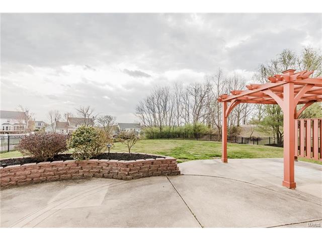 614 Crown Pointe Estates Ct, Ballwin, MO 63021 photo 19