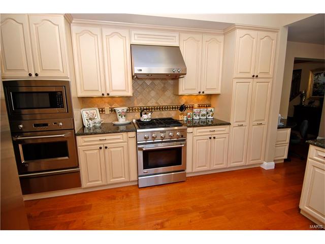 1603 Dalton Ter, Ballwin, MO 63021 photo 11