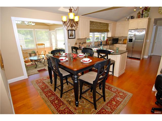 1603 Dalton Ter, Ballwin, MO 63021 photo 12