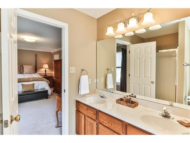 240 Old Stone Ct, O'fallon, MO 63368 photo 33