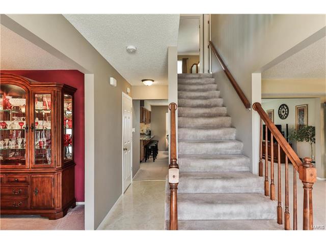 240 Old Stone Ct, O'fallon, MO 63368 photo 6