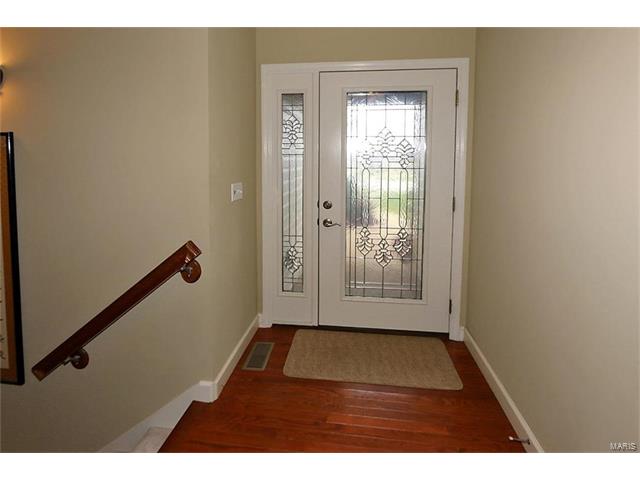 39 Orchid Ct, O'fallon, MO 63366 photo 2