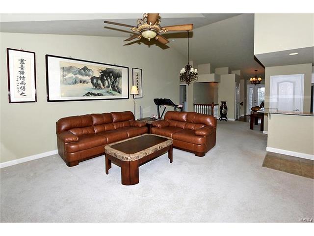 39 Orchid Ct, O'fallon, MO 63366 photo 6