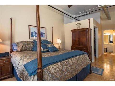 1501 Locust St #404, Saint Louis, MO 63103 photo 10
