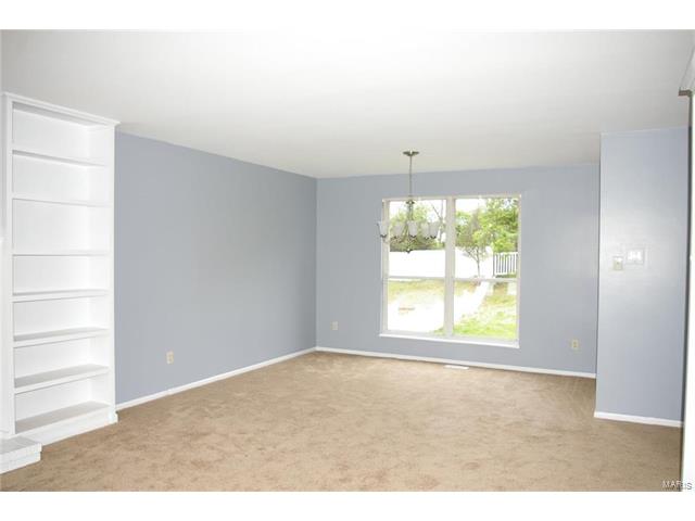 2505 Hidden Meadow Ln, Ballwin, MO 63021 photo 7