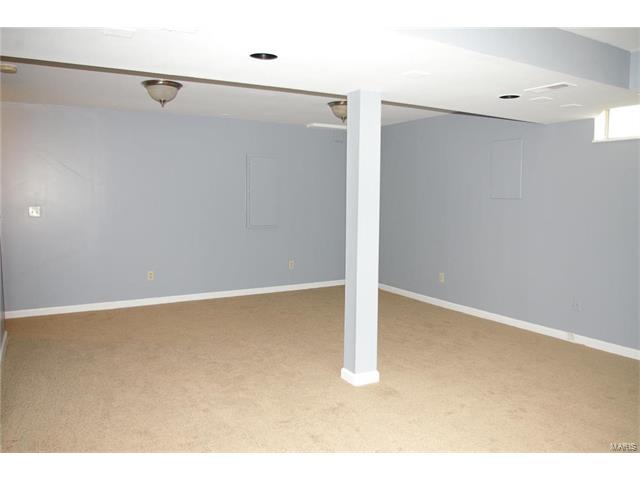 2505 Hidden Meadow Ln, Ballwin, MO 63021 photo 14