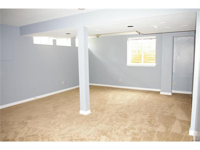 2505 Hidden Meadow Ln, Ballwin, MO 63021 photo 13