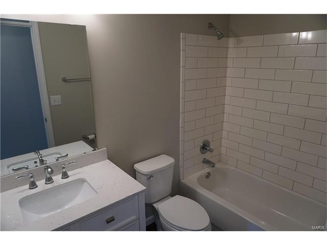 1446 Sunview Dr, O'fallon, MO 63366 photo 11