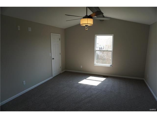 1446 Sunview Dr, O'fallon, MO 63366 photo 16