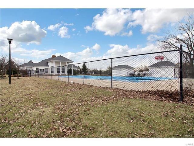2585 Dunmore Cir, O'fallon, MO 63368 photo 22