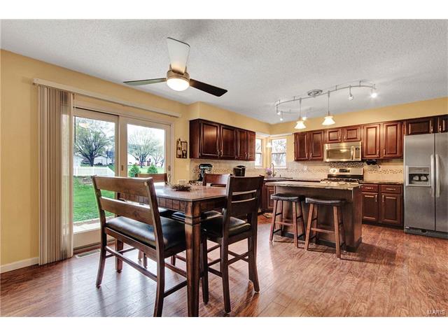 2585 Dunmore Cir, O'fallon, MO 63368 photo 7