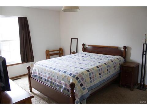 722 Whispering Willow Dr, O'fallon, MO 63366 photo 8