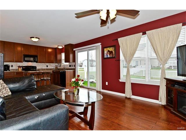 501 Springhurst Pkwy, O'fallon, MO 63368 photo 4