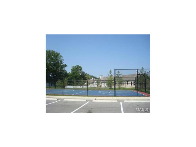 501 Springhurst Pkwy, O'fallon, MO 63368 photo 23