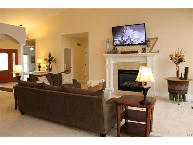 990 Stone Spring Dr, Eureka, MO 63025 photo 7