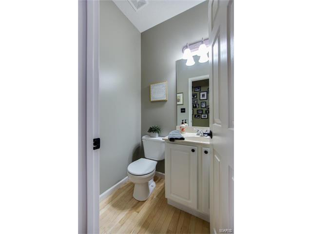 8 Cog Mill Ct, O'fallon, MO 63368 photo 10