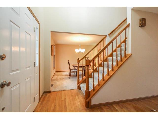 1470 Kentbrooke Dr, Ballwin, MO 63021 photo 4