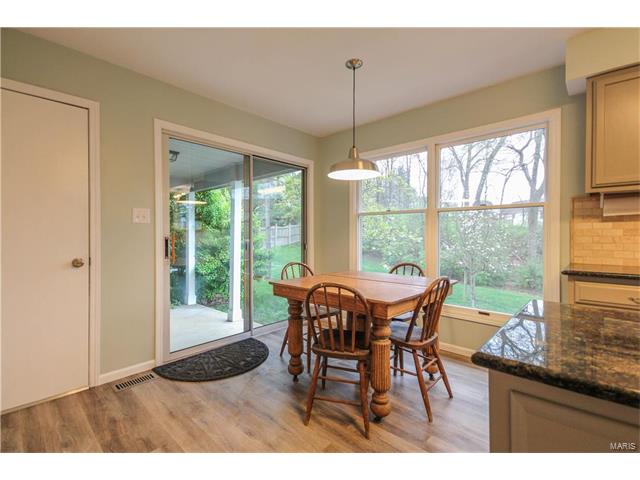 1470 Kentbrooke Dr, Ballwin, MO 63021 photo 16