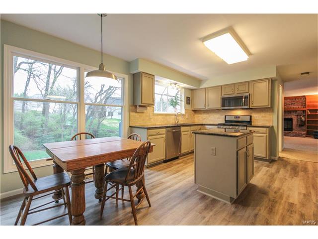 1470 Kentbrooke Dr, Ballwin, MO 63021 photo 18