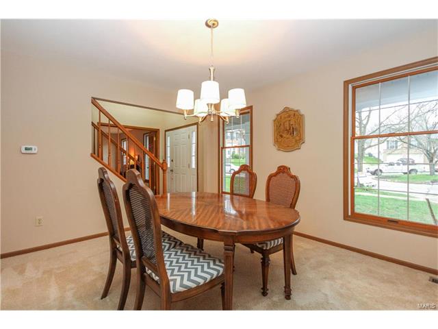 1470 Kentbrooke Dr, Ballwin, MO 63021 photo 5