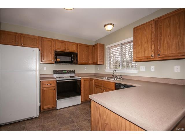 1259 Begonia, O'fallon, MO 63366 photo 5