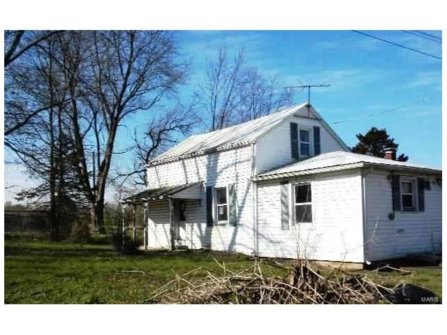 1933 Saint Paul Rd, O'fallon, MO 63366 photo 1