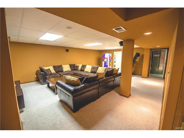 1008 Columbard Dr, Ballwin, MO 63021 photo 31