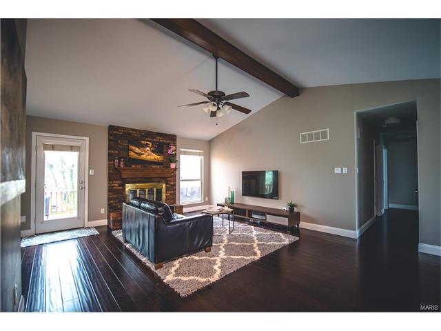 1008 Columbard Dr, Ballwin, MO 63021 photo 6