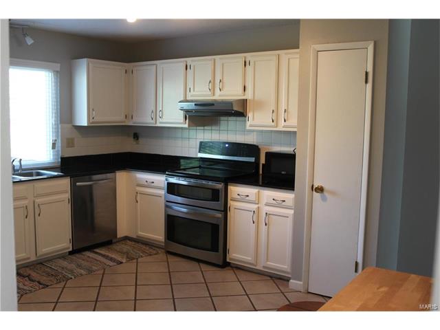 735 Country Stone Ct, Ballwin, MO 63021 photo 5