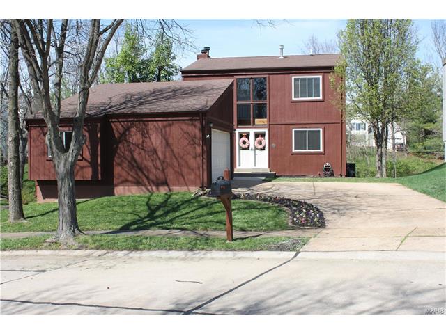 735 Country Stone Ct, Ballwin, MO 63021 photo 2