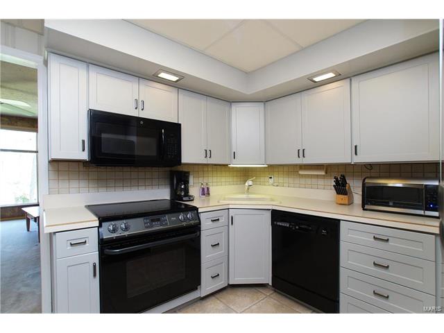 230 New Ballwin Rd, Ballwin, MO 63021 photo 5