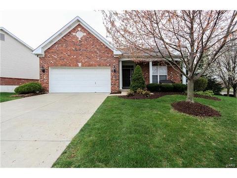 2 Eagle Cove Ln, Saint Charles, MO 63303 photo 1