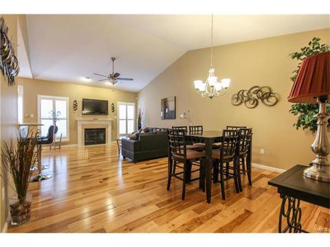 2 Eagle Cove Ln, Saint Charles, MO 63303 photo 6