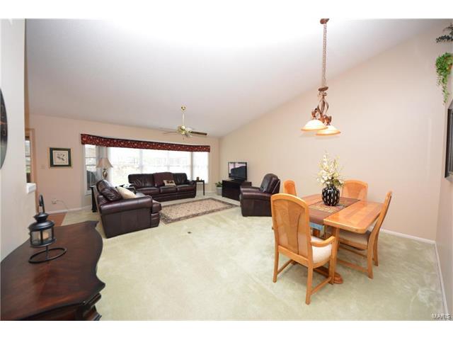 2145 Ingalls Cir, O'fallon, MO 63368 photo 3