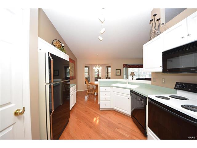 2145 Ingalls Cir, O'fallon, MO 63368 photo 8