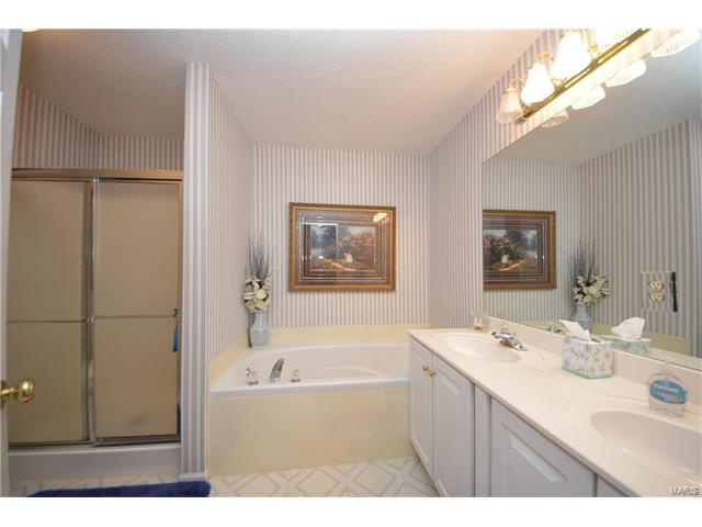 2145 Ingalls Cir, O'fallon, MO 63368 photo 13