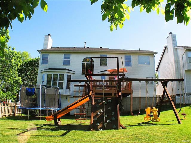 705 Whispering Frst, Ballwin, MO 63021 photo 35