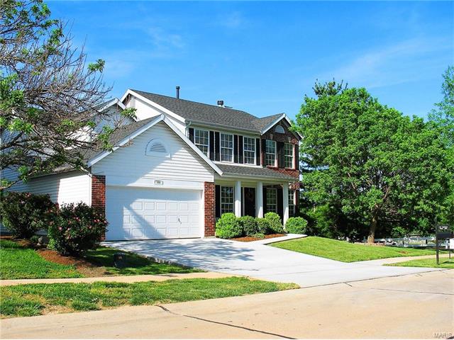 705 Whispering Frst, Ballwin, MO 63021 photo 2