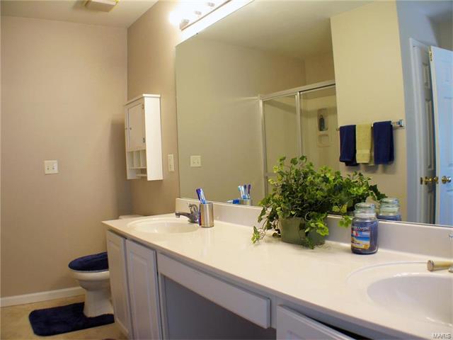 705 Whispering Frst, Ballwin, MO 63021 photo 32