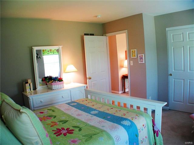 705 Whispering Frst, Ballwin, MO 63021 photo 23